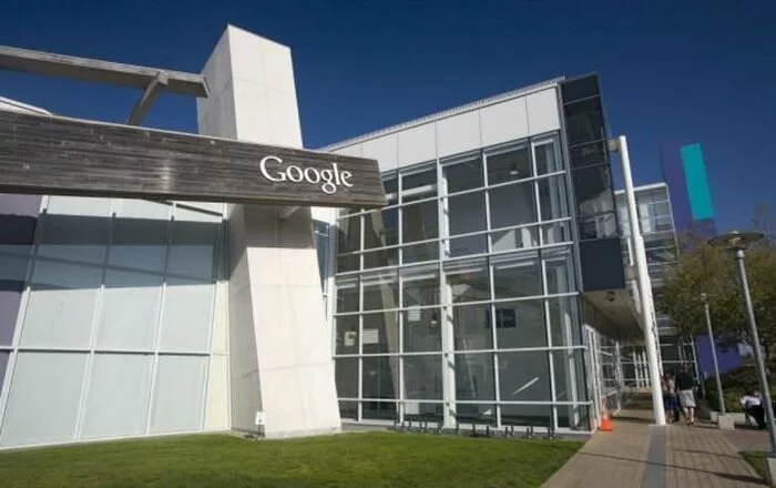 Как расслабляются сотрудники в офисе Google (10 фото)