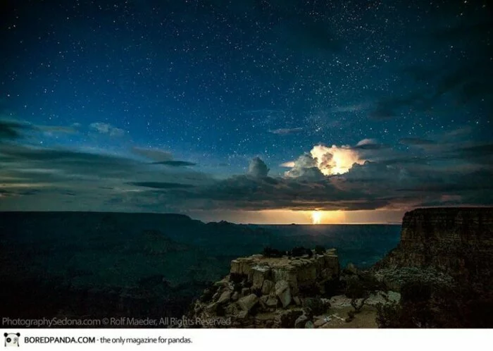 Потрясающие снимки молнии над Гранд Каньоном (4 фото)